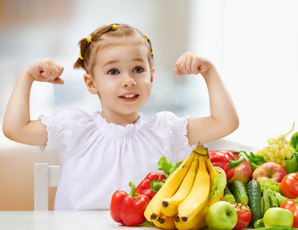 Fruit family. Питание детей. Здоровый ребенок. Правильное питание для детей. Овощи для детей.